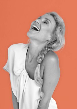 Kavram gülümseyen kadın