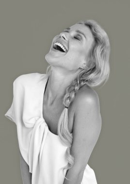 Kavram gülümseyen kadın