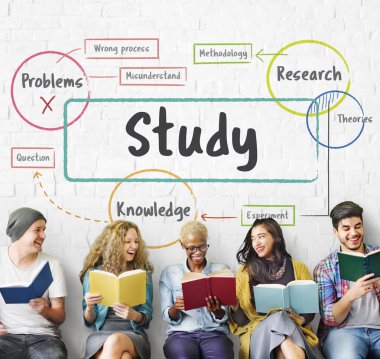 Kitaplar çok ırklı insanlarla. 