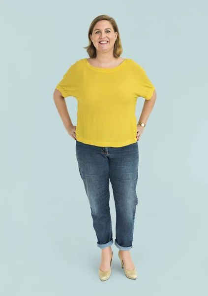 Mujer atractiva en el estudio . — Foto de Stock