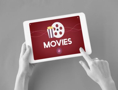 insan elinden tutarak dijital tablet