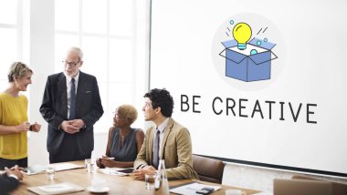 Ofiste çalışan iş ekibi.