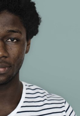 Casual adam Afrikalı-Amerikalı 