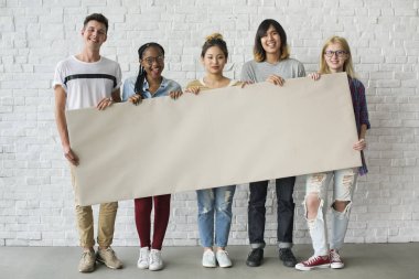 Öğrenciler holding bilgi yönetim kurulu