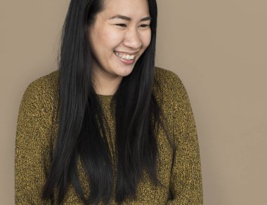 gülümseyen Asyalı kadın