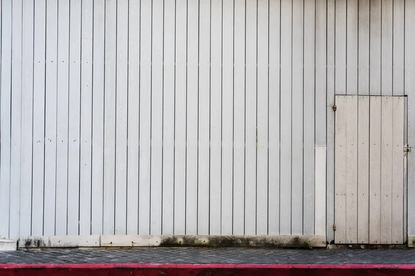 老生锈折叠门 — 图库照片
