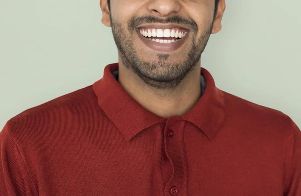 Homem índio sorridente — Fotografia de Stock