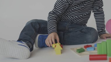 küçük çocuk Studio poz 