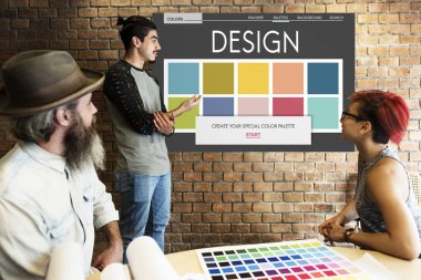 projede çalışan tasarımcıları 