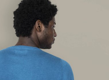 adam ciddi seyir geri