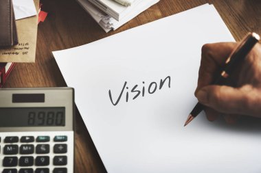 Yazma ve hesap makinesi kullanarak kişi