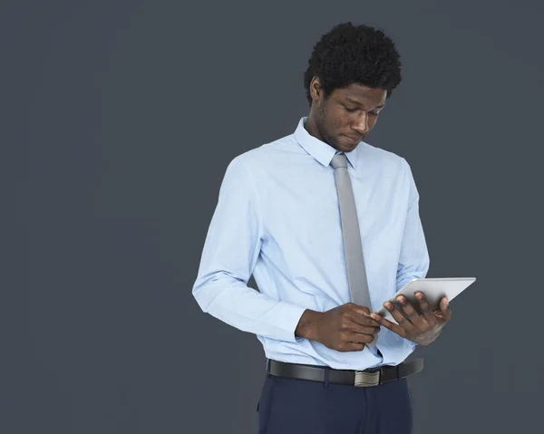 African american businessman using tablet — Stock Photo, Image