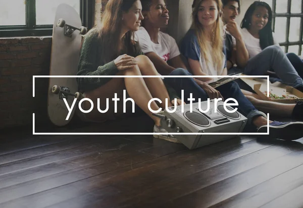 Diversity teenagers together sitting on floor — Stock Photo, Image