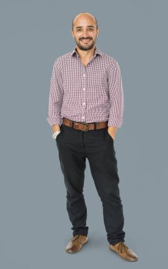 Yakışıklı sakallı adam..