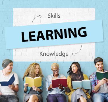 Kitaplar çok ırklı insanlarla. 