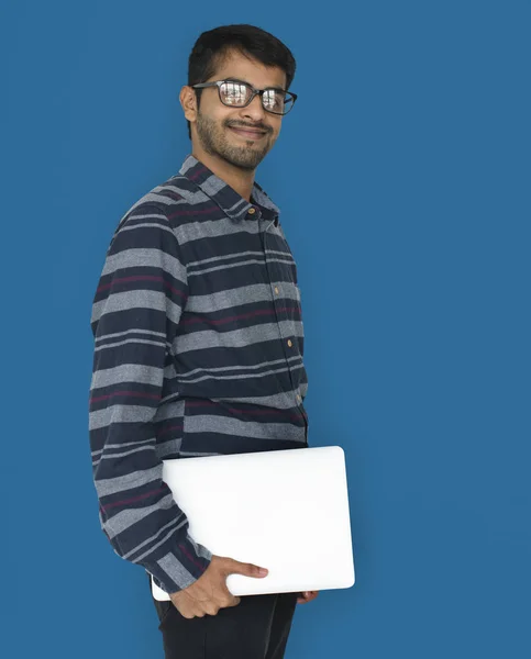 Man holding laptop — Stock Photo, Image