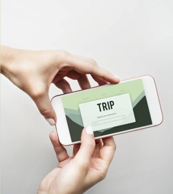 Akıllı telefon kullanan kişi