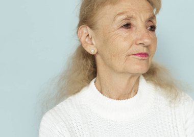 kadın kıdemli yüz