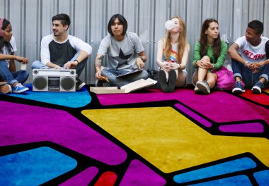 neşeli çeşitlilik gençler 