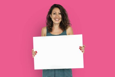 Neşeli kadın holding afiş 