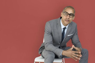 yakışıklı genç işadamı 