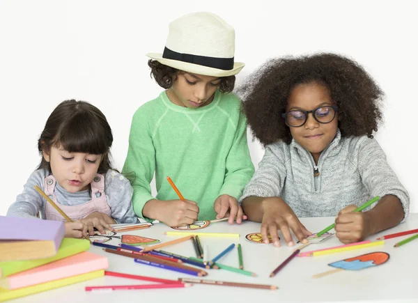 Gyerekek rajzolnak együtt — Stock Fotó