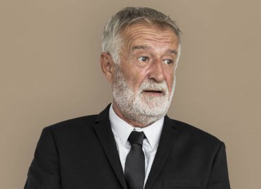 Sakallı işadamı düşünme 