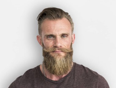 Sakallı hippi erkek 