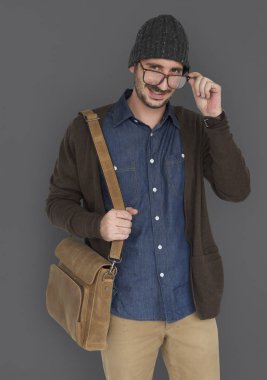 Casual beyaz adam gülümseyen 