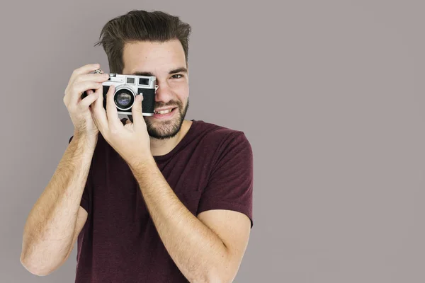 Schöner Mann beim Fotografieren — Stockfoto