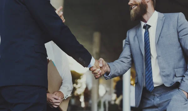 Business people shaking hands — Stock Photo, Image