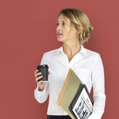 İşkadını kahve ve belgeler