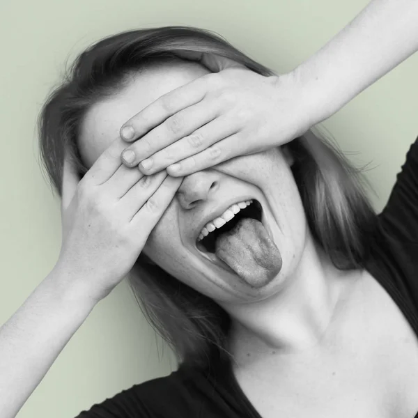 Mujer caucásica en el estudio — Foto de Stock