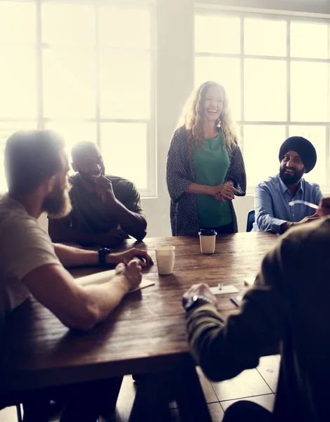 Reunión de personas sobre el seminario — Foto de Stock