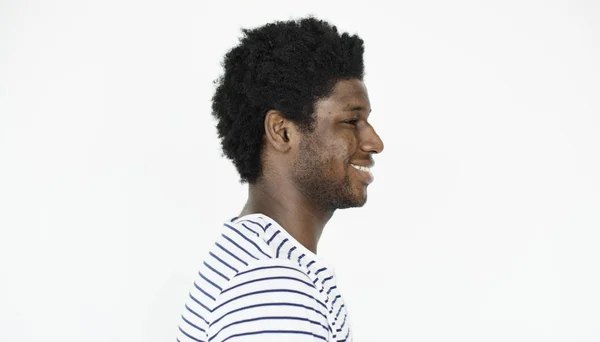 Casual africano americano hombre sonriendo — Foto de Stock
