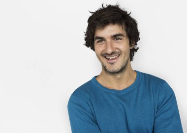 yakışıklı gülen adam 