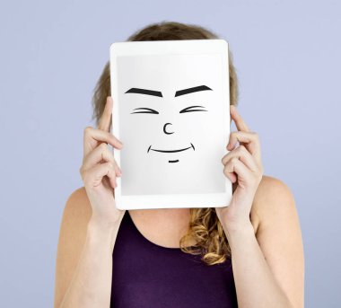 kişi holding dijital tablet 