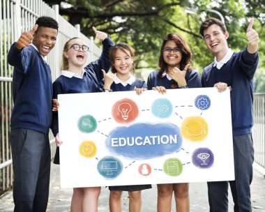 afiş tutmak çeşitlilik öğrencilerin