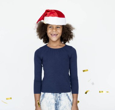 Afrikalı Çocuk Noel Baba şapkası. 