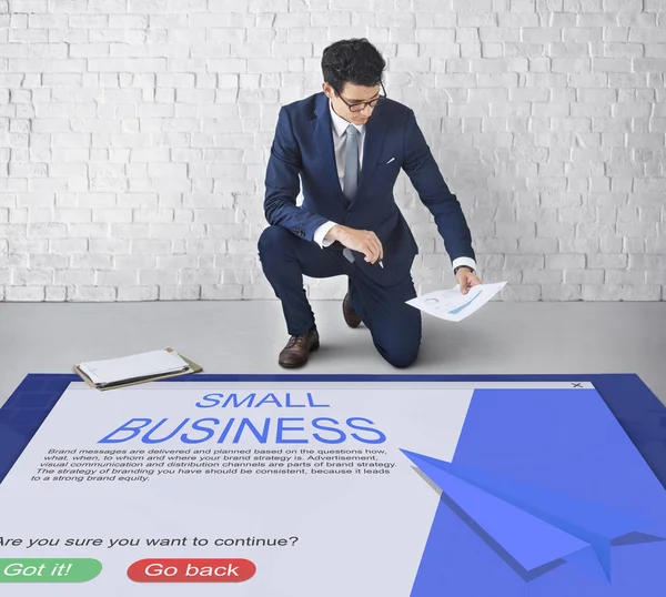 Businessman working with document papers — Stock Photo, Image