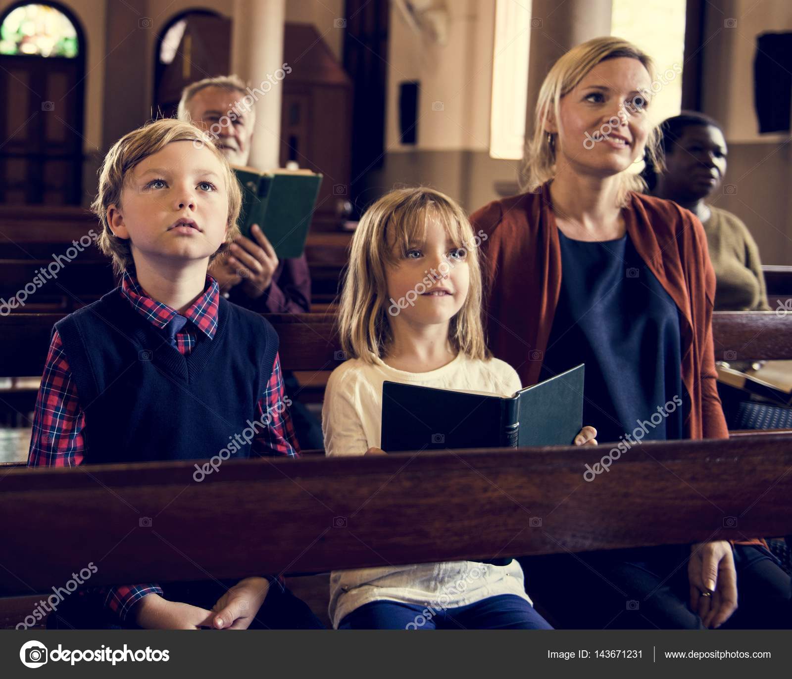 Pictures Of People Praying In Church