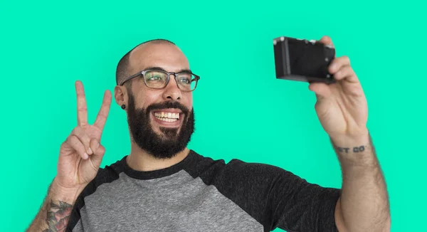 Adam selfie fotoğraf makinesi ile yapma — Stok fotoğraf