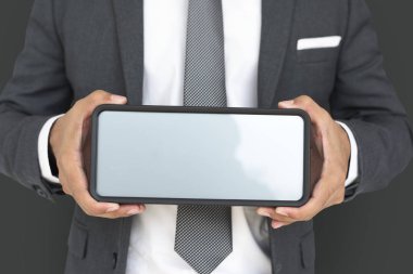 işadamı holding çalar saat