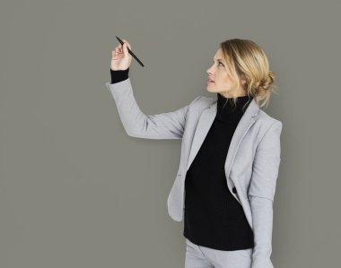 iş kadını camın üzerine yazma