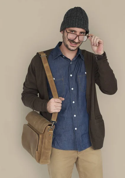 Hombre sosteniendo bolso —  Fotos de Stock