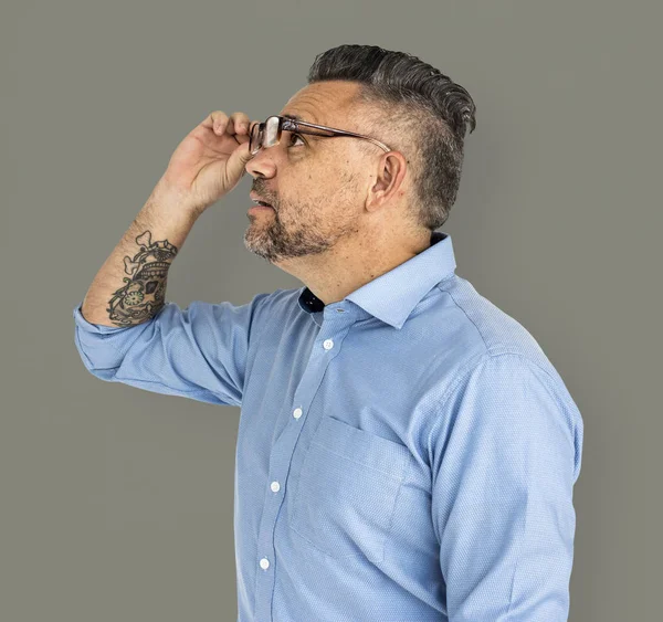 Man adjusting eyeglasses — Stock Photo, Image