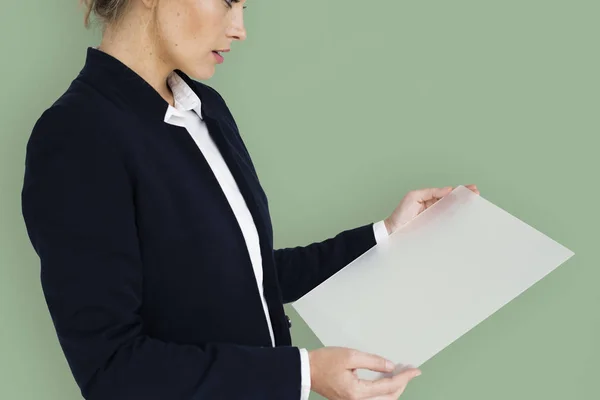 Businesswoman Holding Document — Stock Photo, Image