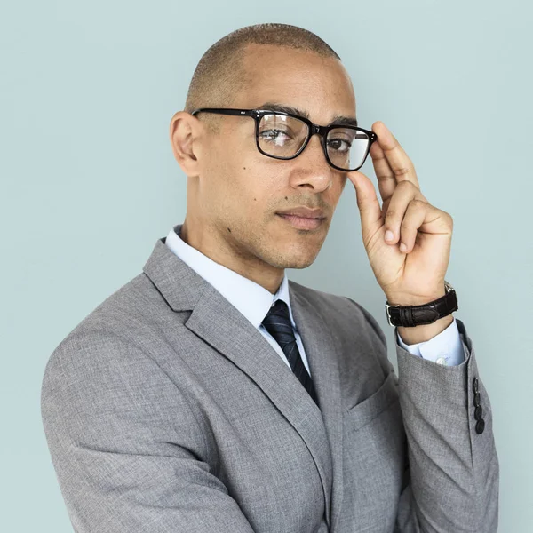 Hombre de negocios afroamericano serio — Foto de Stock