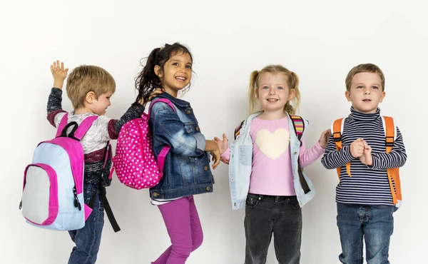 Niños multiétnicos en el estudio — Foto de Stock