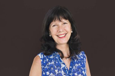  gülümseyen olgun beyaz kadın 